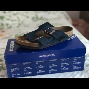 Birkenstock’s Arizona Soft RG Navys